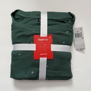 NWT Gap GapBody Women's Gift Pack Ribbed Jogger Pajama Set Holiday Green 2 Piece